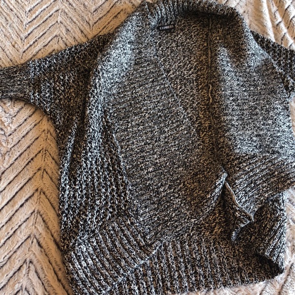 Express Sweater Cardigan - Picture 3 of 4
